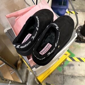 Juicy Couture Black Slippers for Women